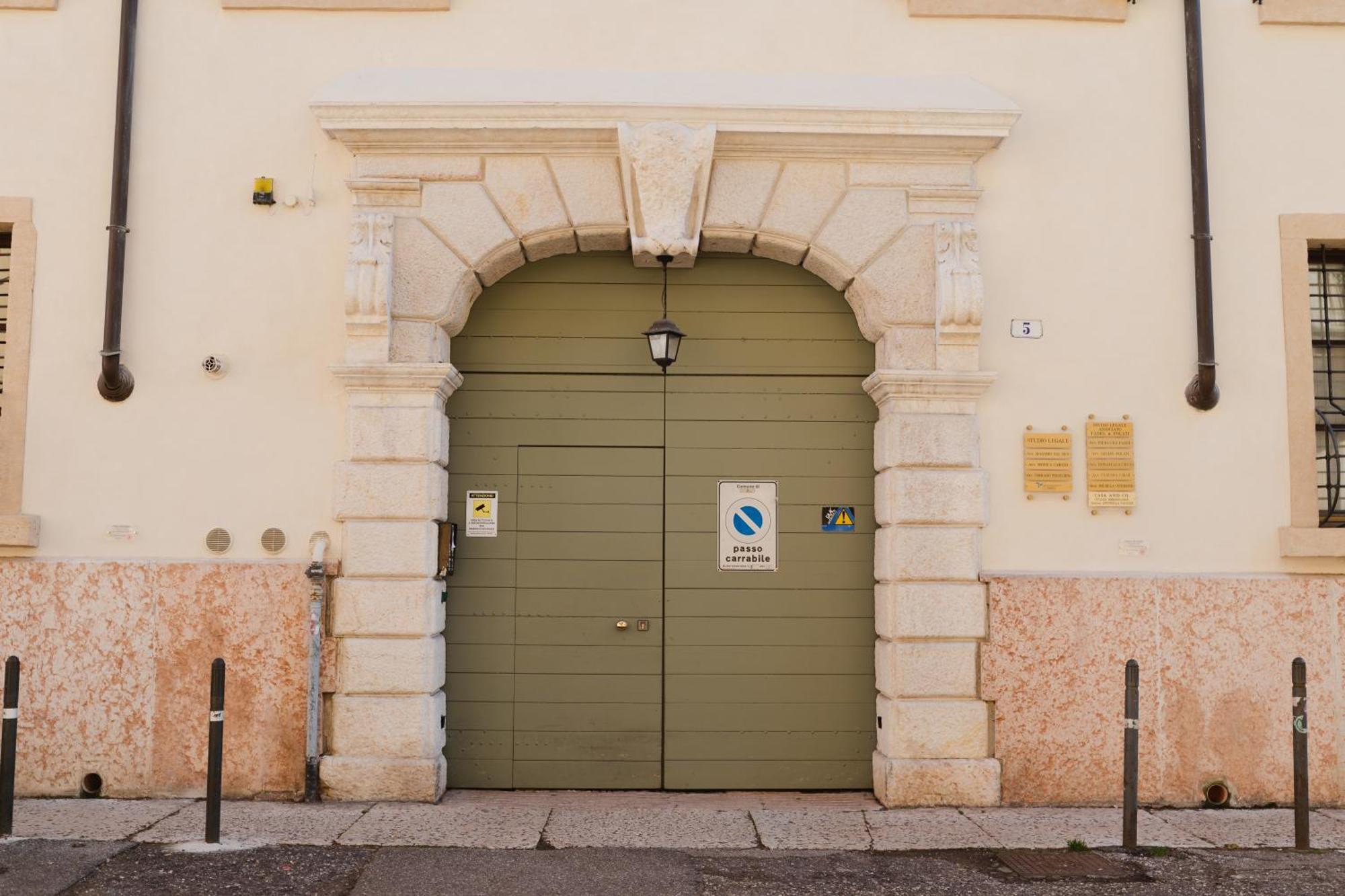 Loft Artigliere Centro Verona 120Mq 4 Rooms Exterior foto